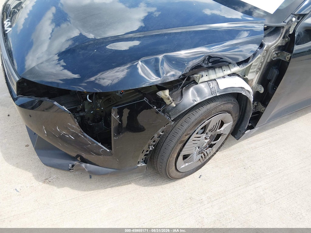 2025 Kia K4 LX photo 6