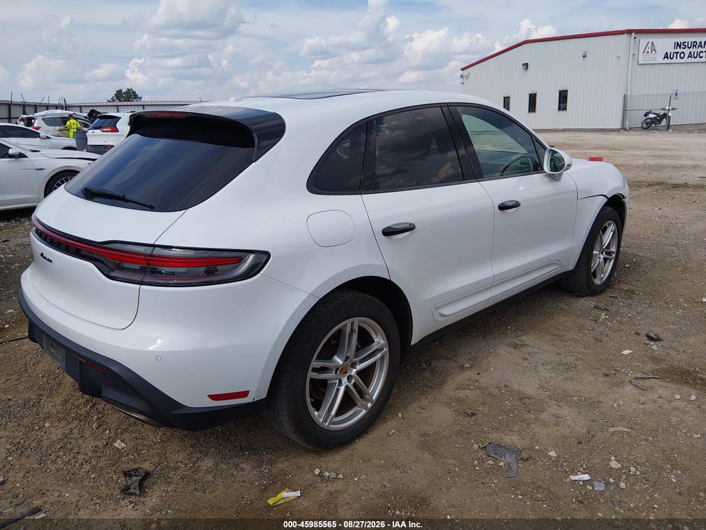 2022 Porsche Macan photo 4