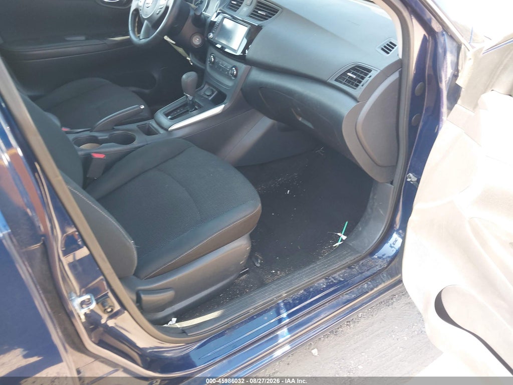 2019 Nissan Sentra S photo 5