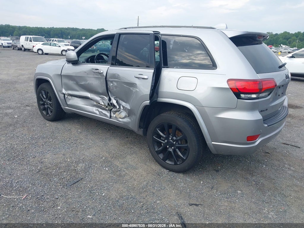 2021 Jeep Grand Cherokee Laredo X 4X4 photo 3