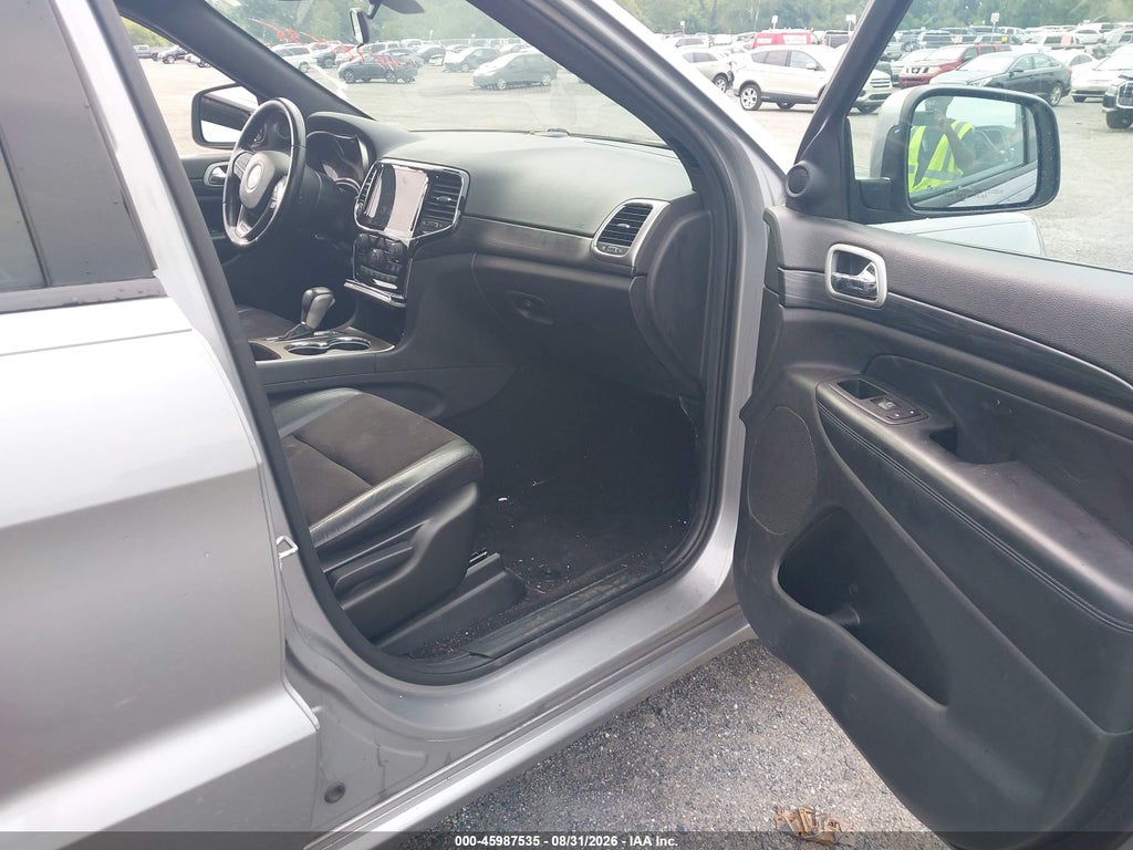2021 Jeep Grand Cherokee Laredo X 4X4 photo 5