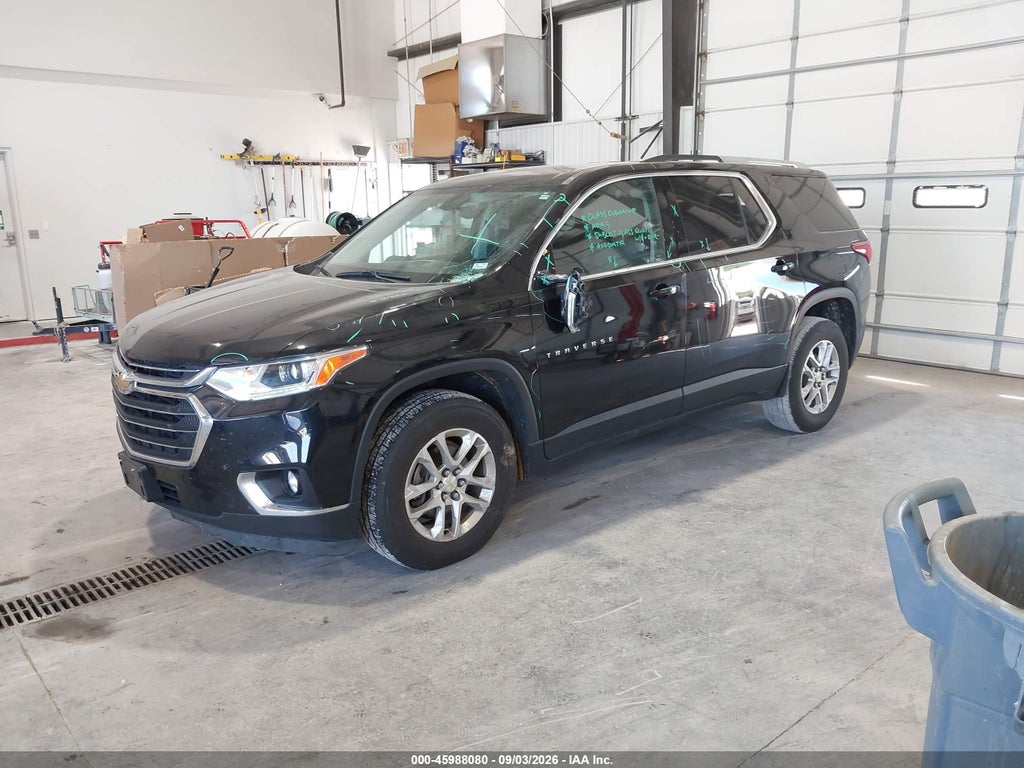 2018 Chevrolet Traverse 1LT photo 2