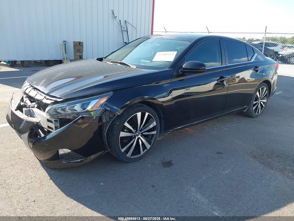 2019 Nissan Altima 2.5 SR photo 2