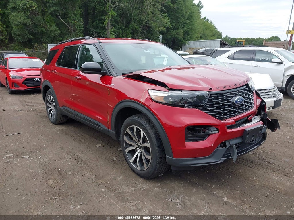 2022 Ford Explorer ST-Line photo 1