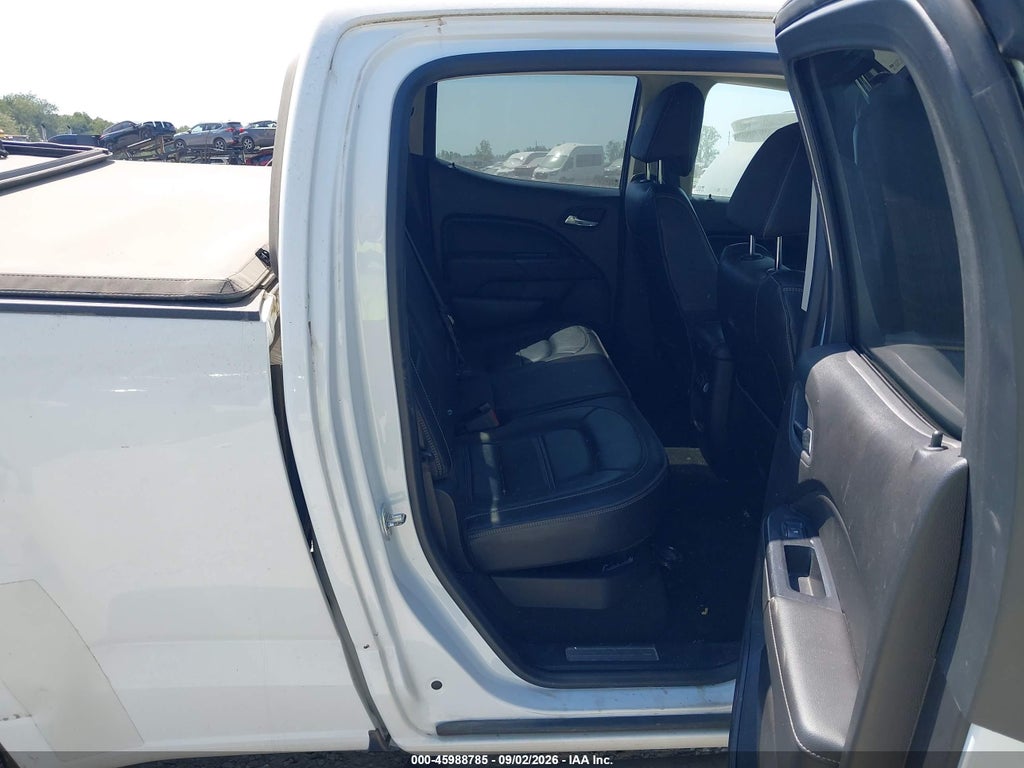 2017 GMC Canyon Denali photo 8