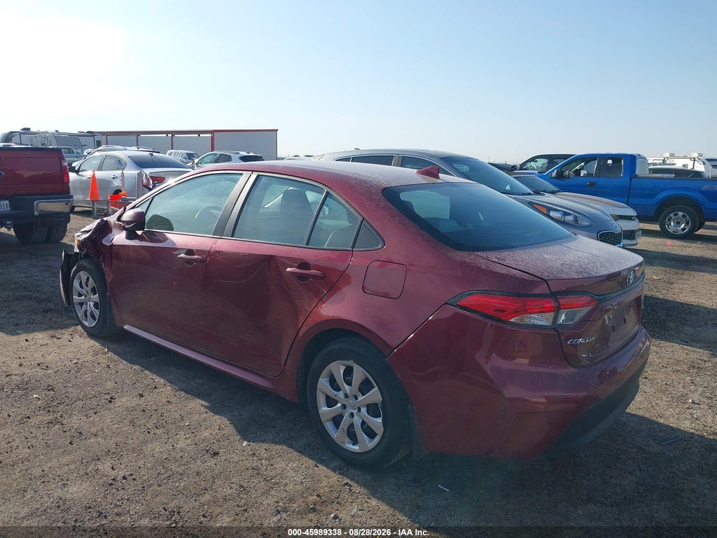 2025 Toyota Corolla LE photo 3