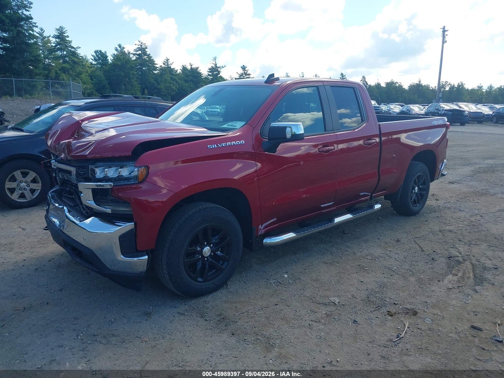 2019 Chevrolet Silverado 1500 LT photo 2