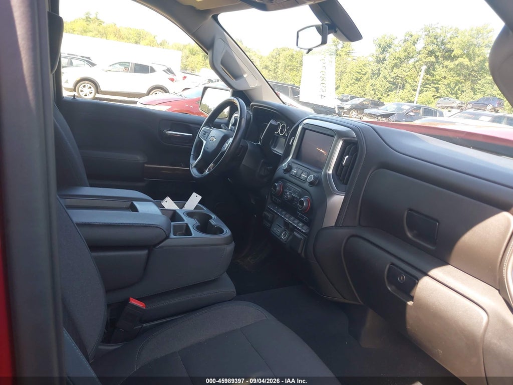 2019 Chevrolet Silverado 1500 LT photo 5
