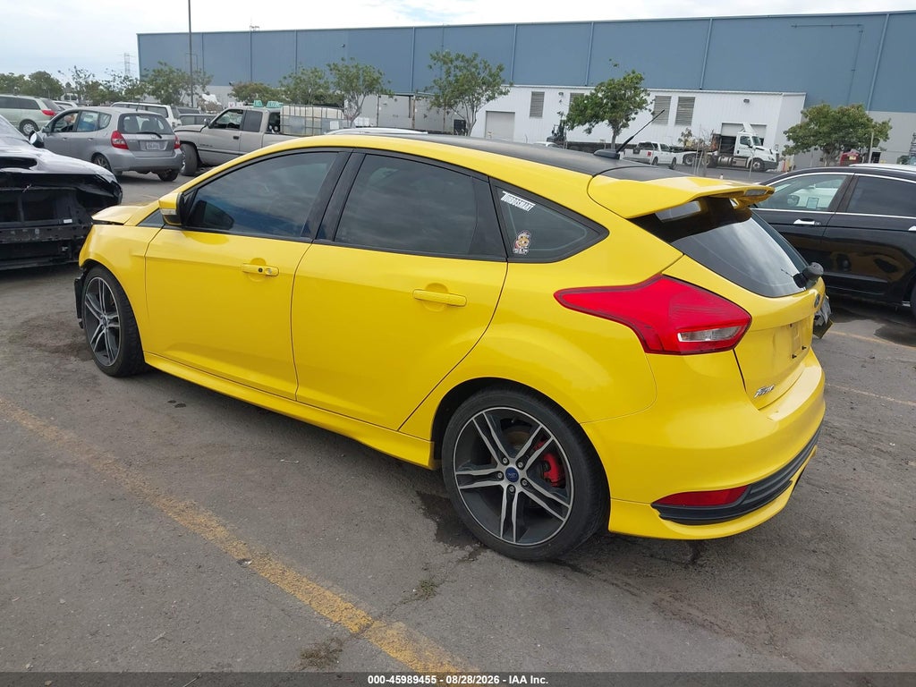 2018 Ford Focus ST photo 3
