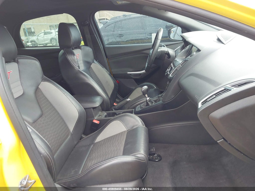 2018 Ford Focus ST photo 5