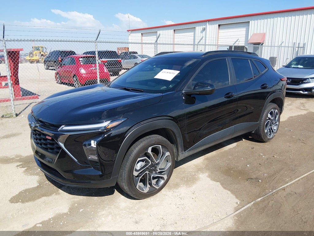 2025 Chevrolet Trax FWD 2RS photo 2