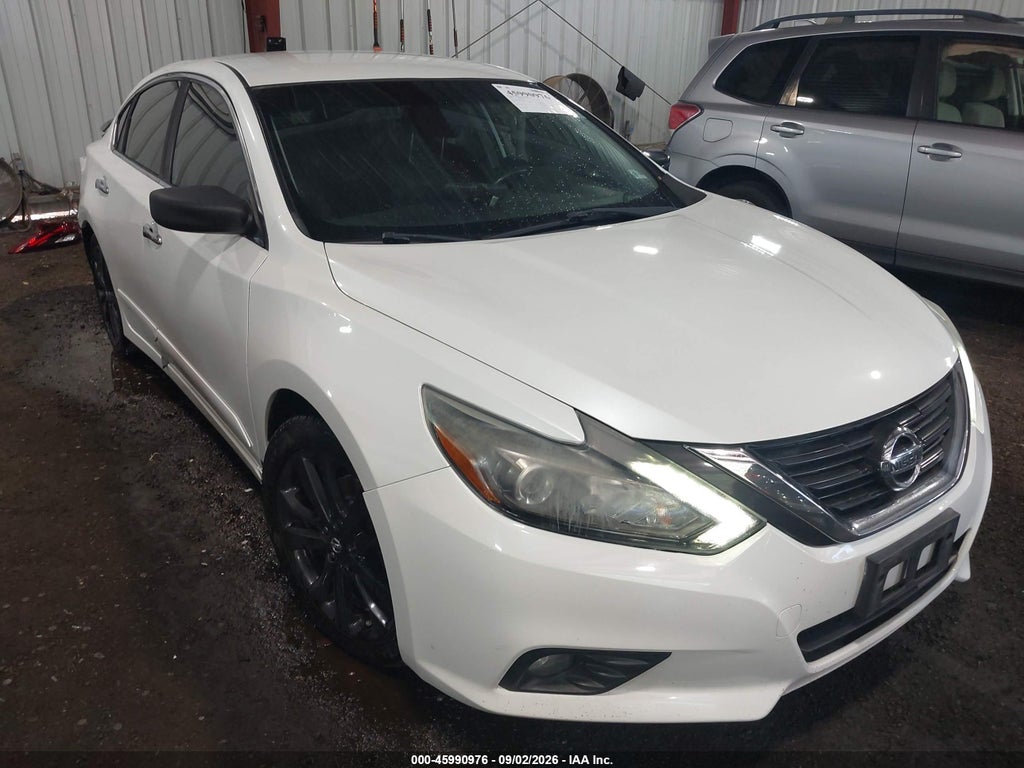2017 Nissan Altima 2.5 SR photo 1