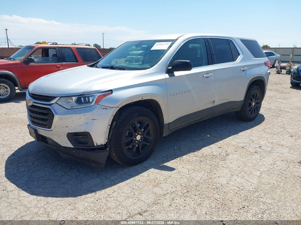 2021 Chevrolet Traverse FWD LS photo 2