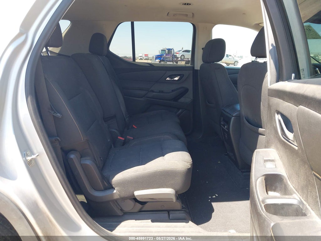 2021 Chevrolet Traverse FWD LS photo 8
