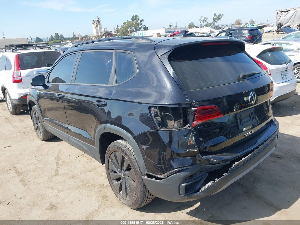 2023 Volkswagen Taos 1.5T S photo 3
