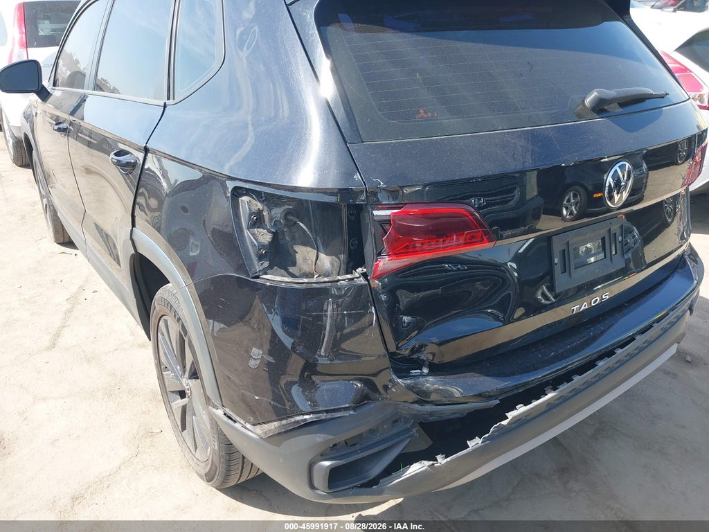 2023 Volkswagen Taos 1.5T S photo 6