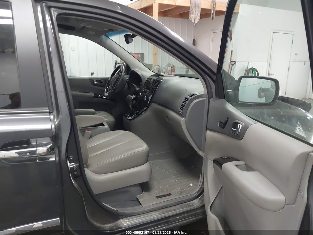2014 Kia Sedona EX photo 5