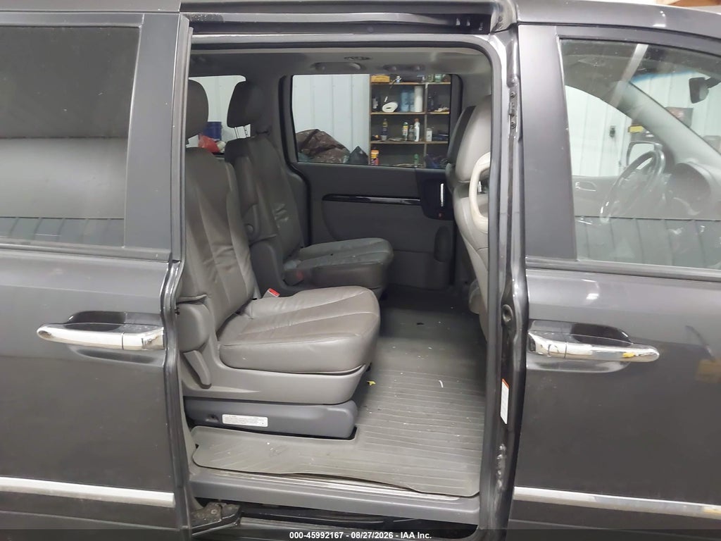 2014 Kia Sedona EX photo 8