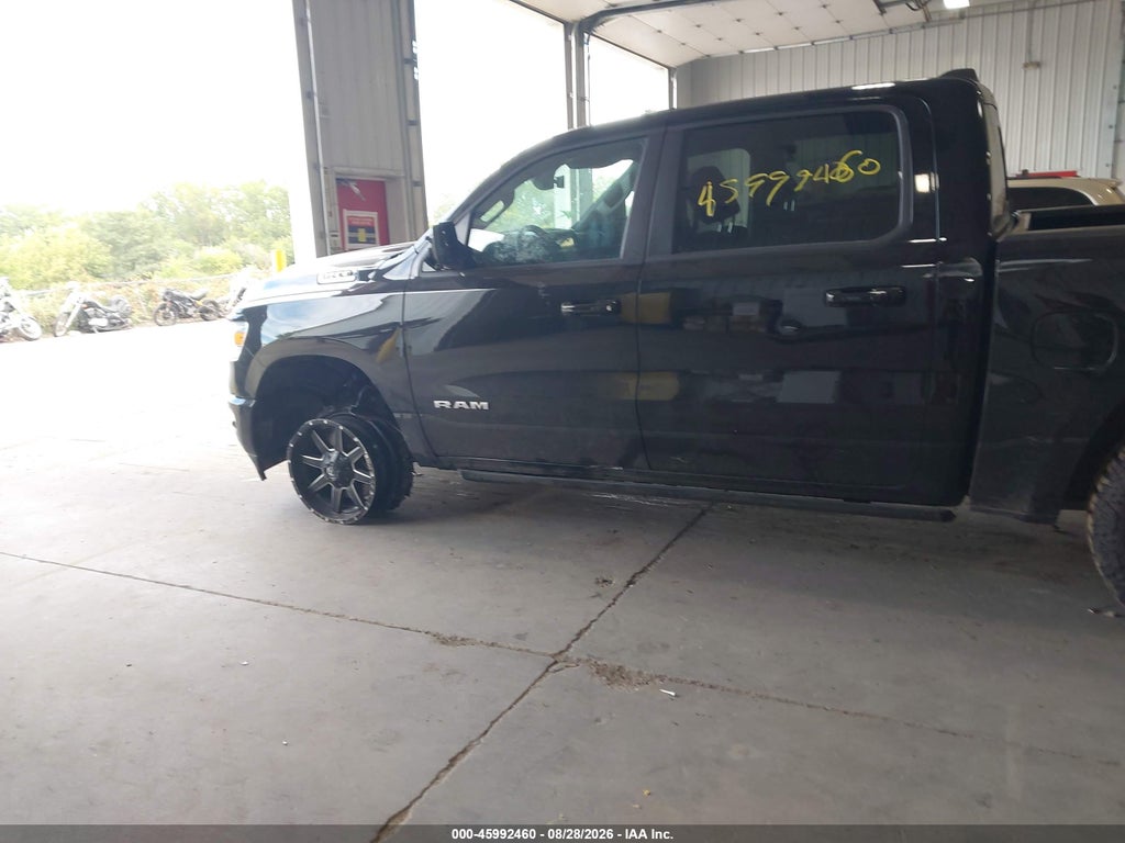 2022 Ram 1500 BIG Horn 4X4 5'7 Box photo 6