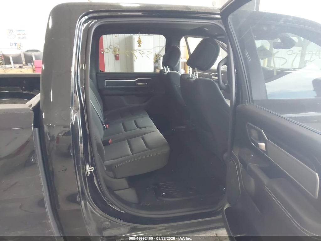 2022 Ram 1500 BIG Horn 4X4 5'7 Box photo 8