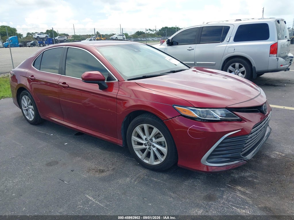 TOYOTA CAMRY 2021