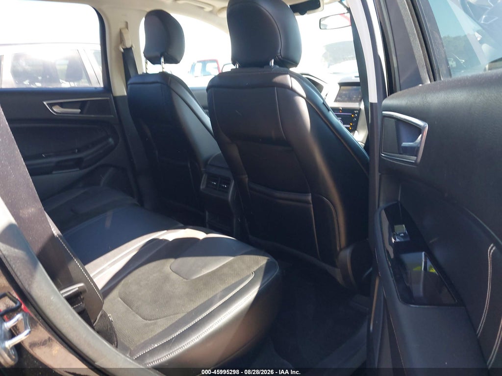 2015 Ford Edge Sport photo 8