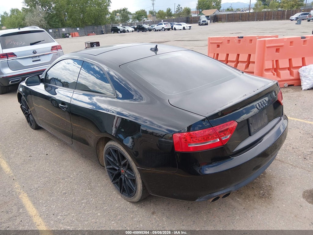 2011 Audi A5 2.0T Premium photo 3