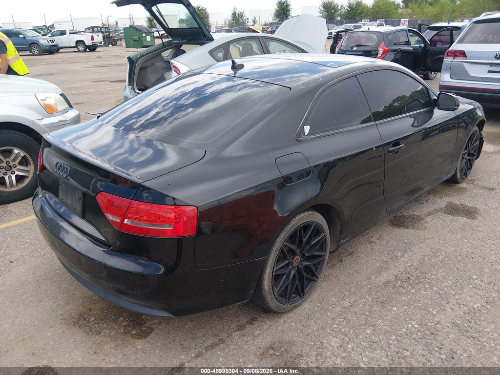 2011 Audi A5 2.0T Premium photo 4