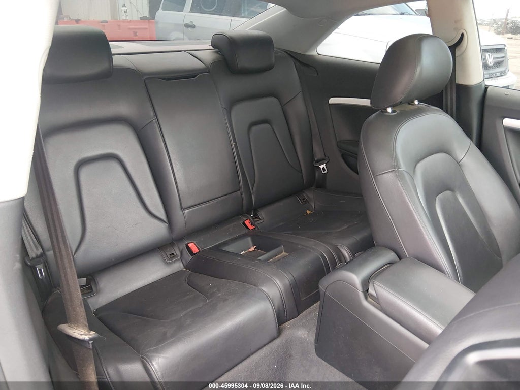 2011 Audi A5 2.0T Premium photo 8