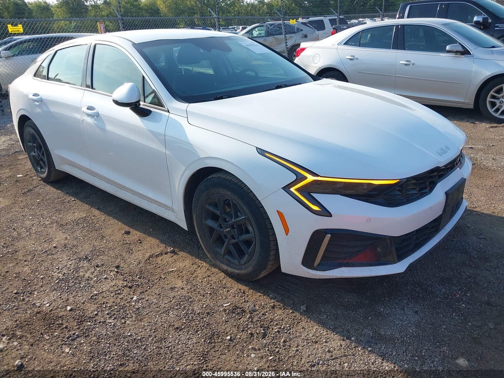 KIA K5 2025