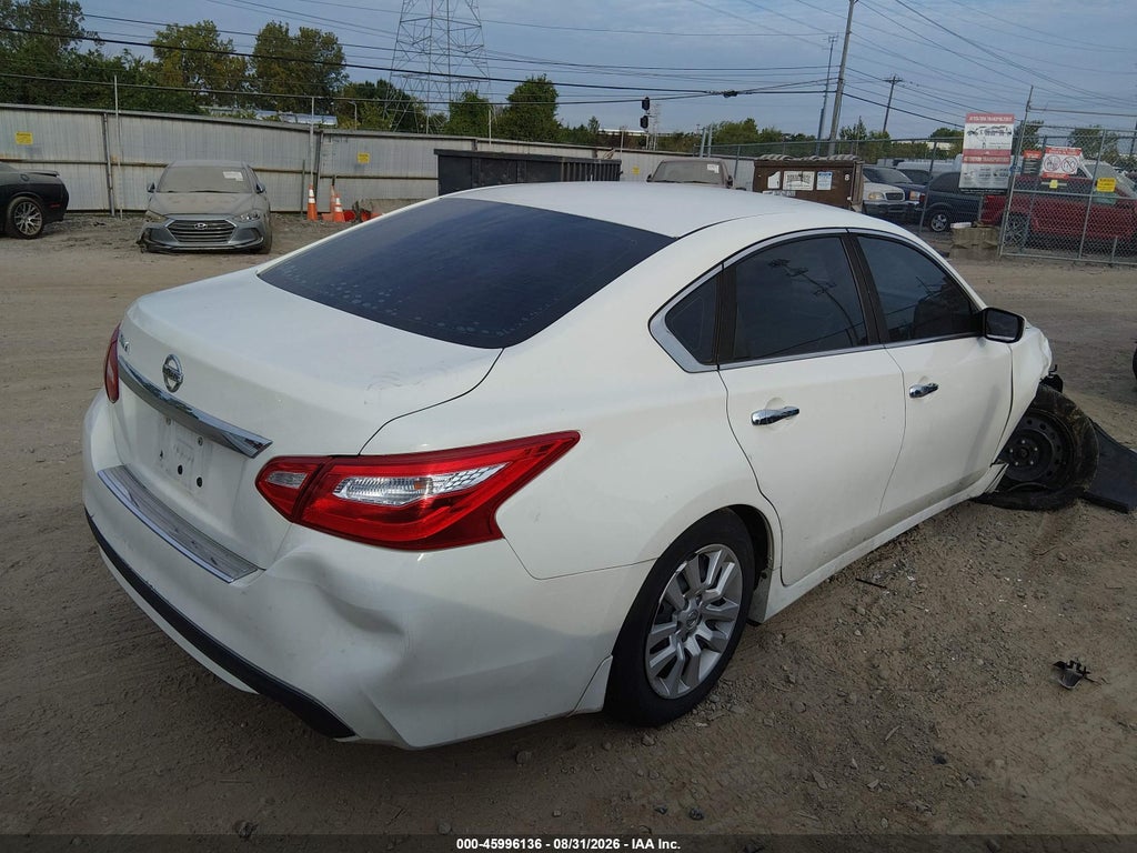2017 Nissan Altima 2.5 S photo 4