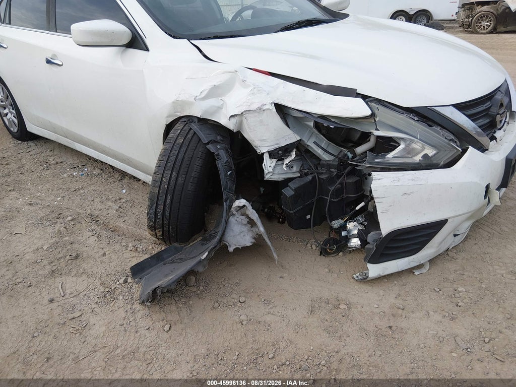 2017 Nissan Altima 2.5 S photo 6