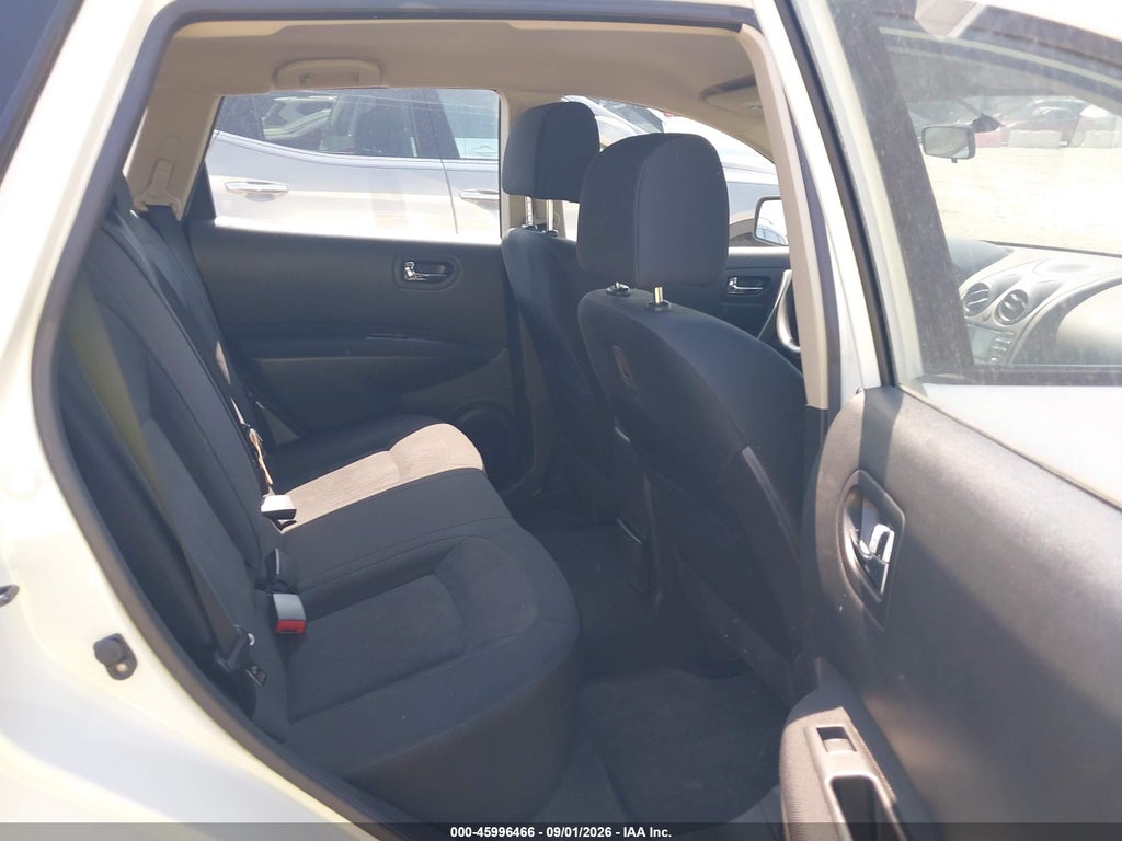 2015 Nissan Rogue Select S photo 8