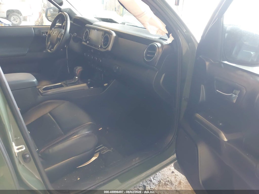2020 Toyota Tacoma TRD PRO photo 5