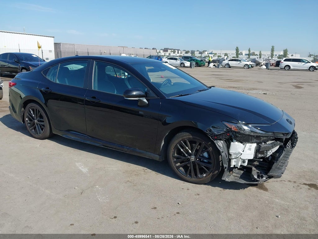 TOYOTA CAMRY 2025