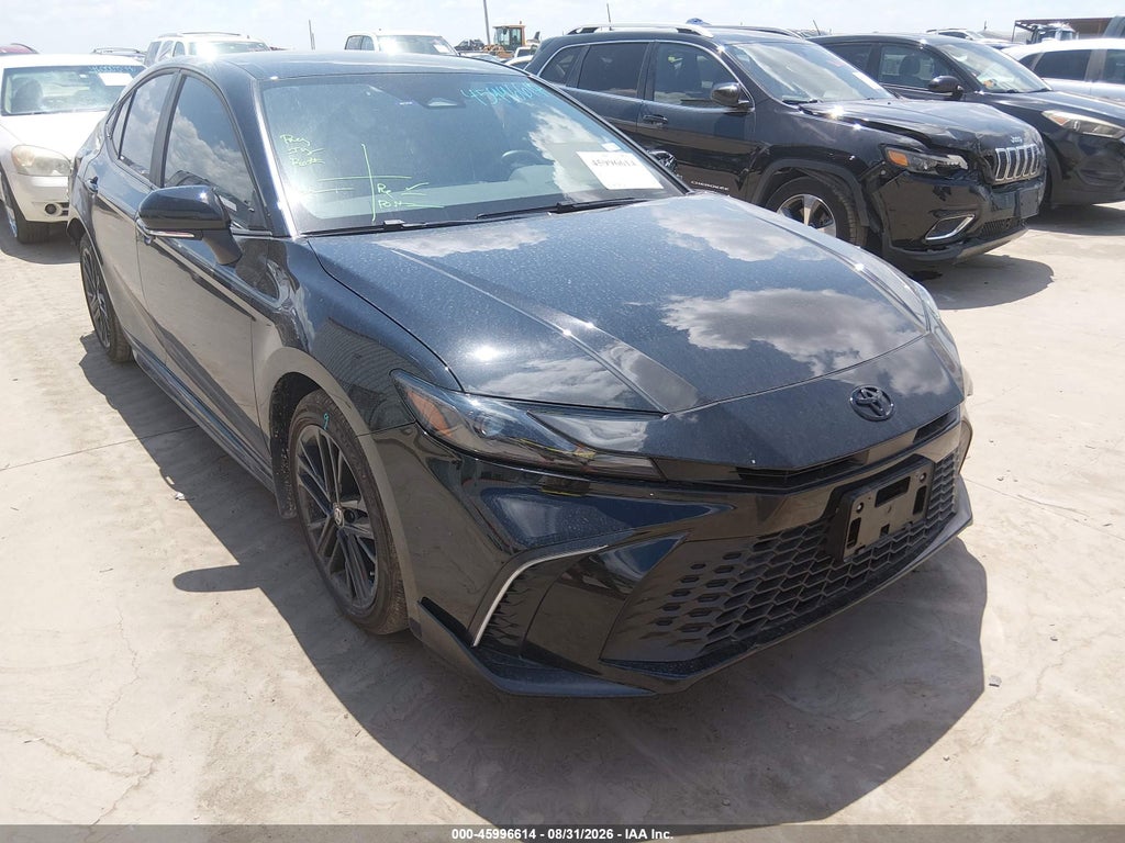 TOYOTA CAMRY 2026