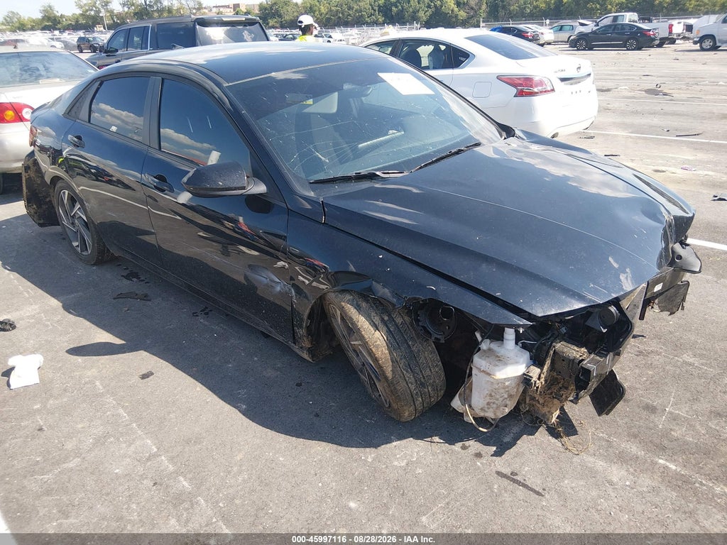 HYUNDAI ELANTRA 2025