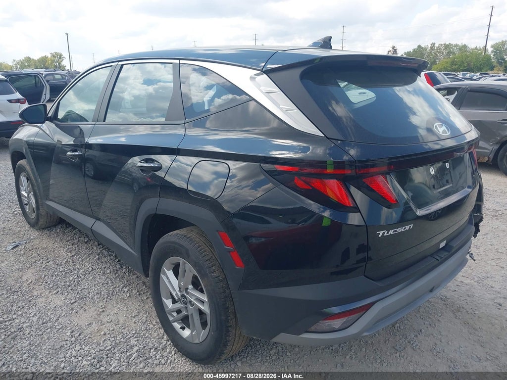 2025 Hyundai Tucson SE photo 3