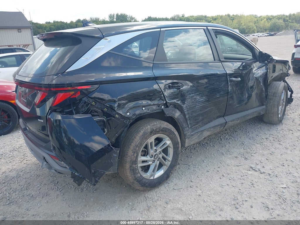 2025 Hyundai Tucson SE photo 4