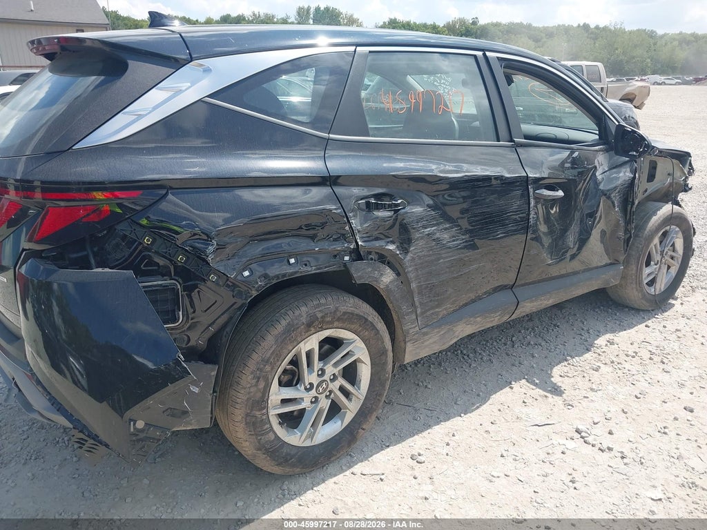 2025 Hyundai Tucson SE photo 6
