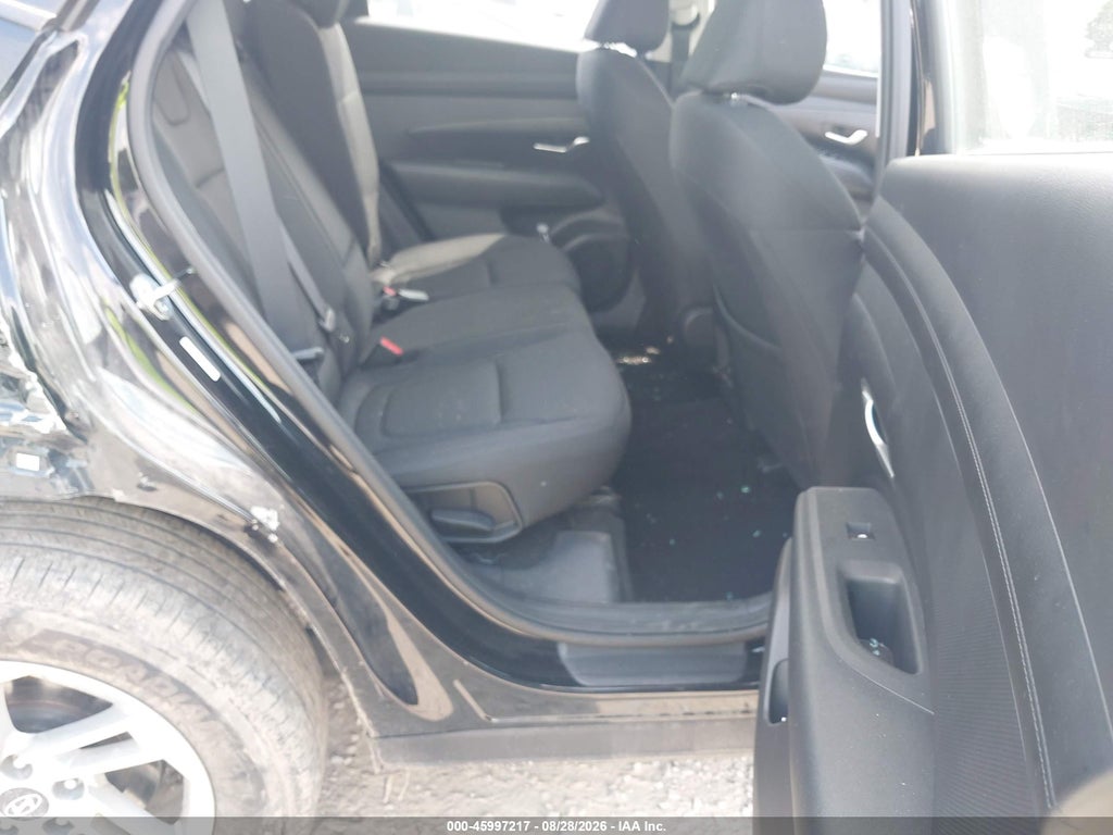 2025 Hyundai Tucson SE photo 8