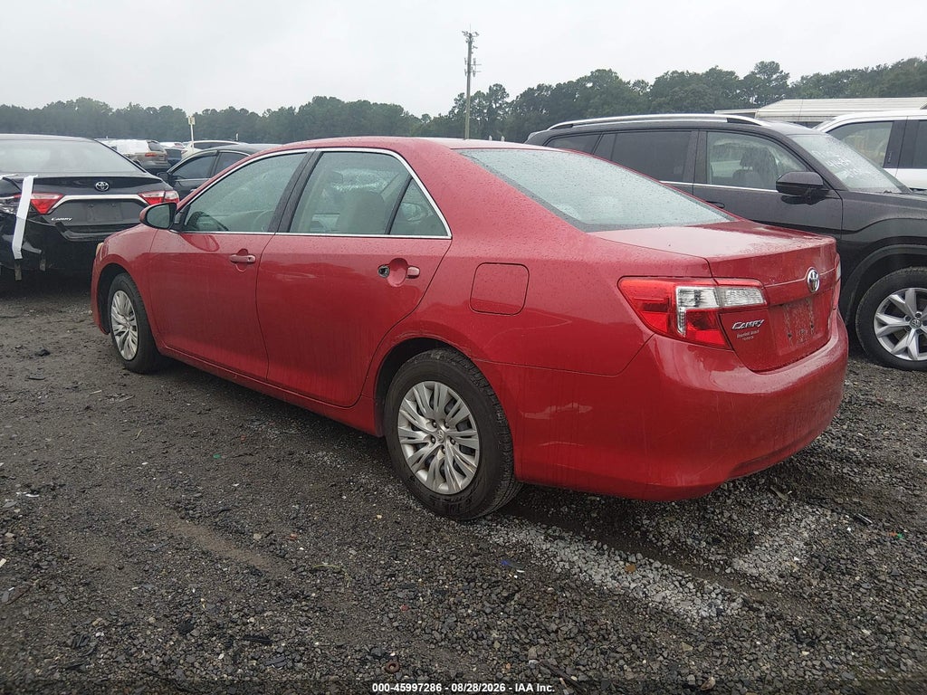 2014 Toyota Camry L photo 3