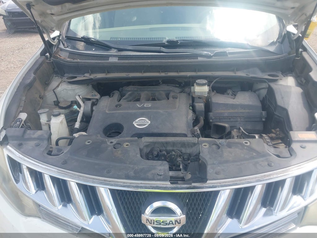 2010 Nissan Murano LE photo 10