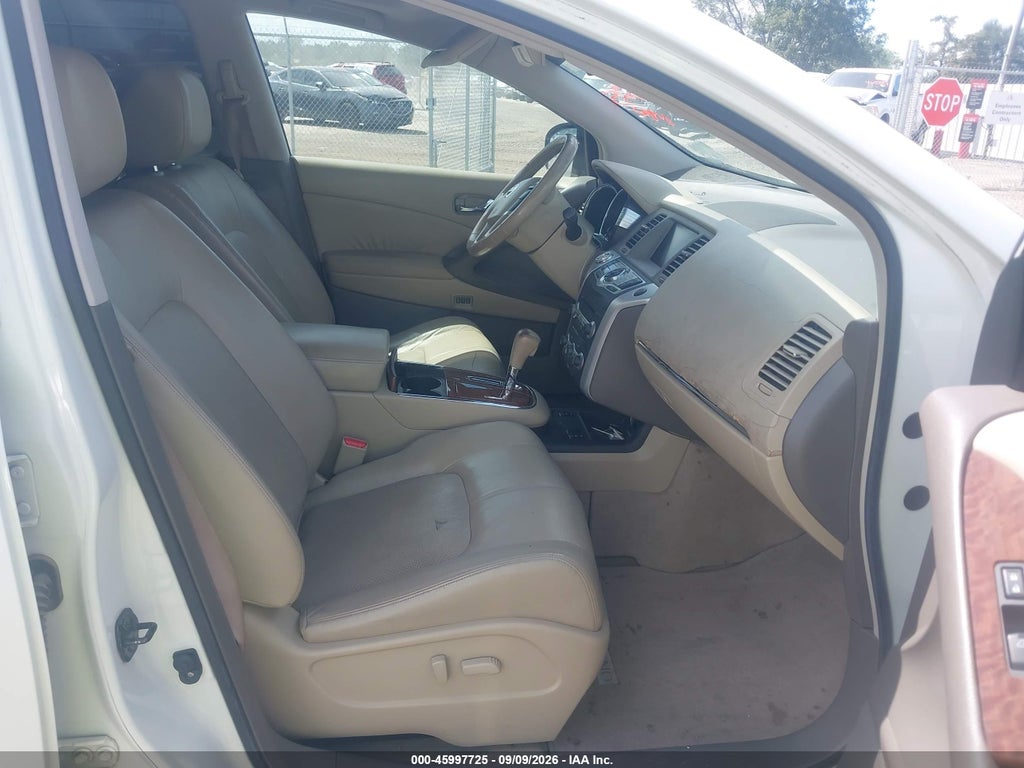 2010 Nissan Murano LE photo 5