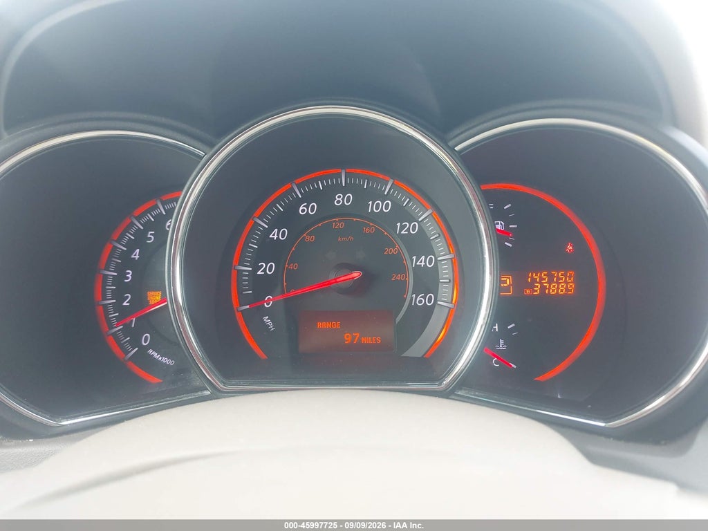 2010 Nissan Murano LE photo 7