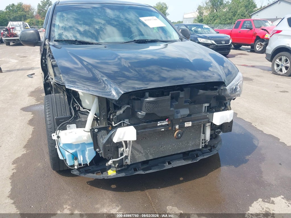 2015 Mitsubishi Outlander Sport SE photo 6
