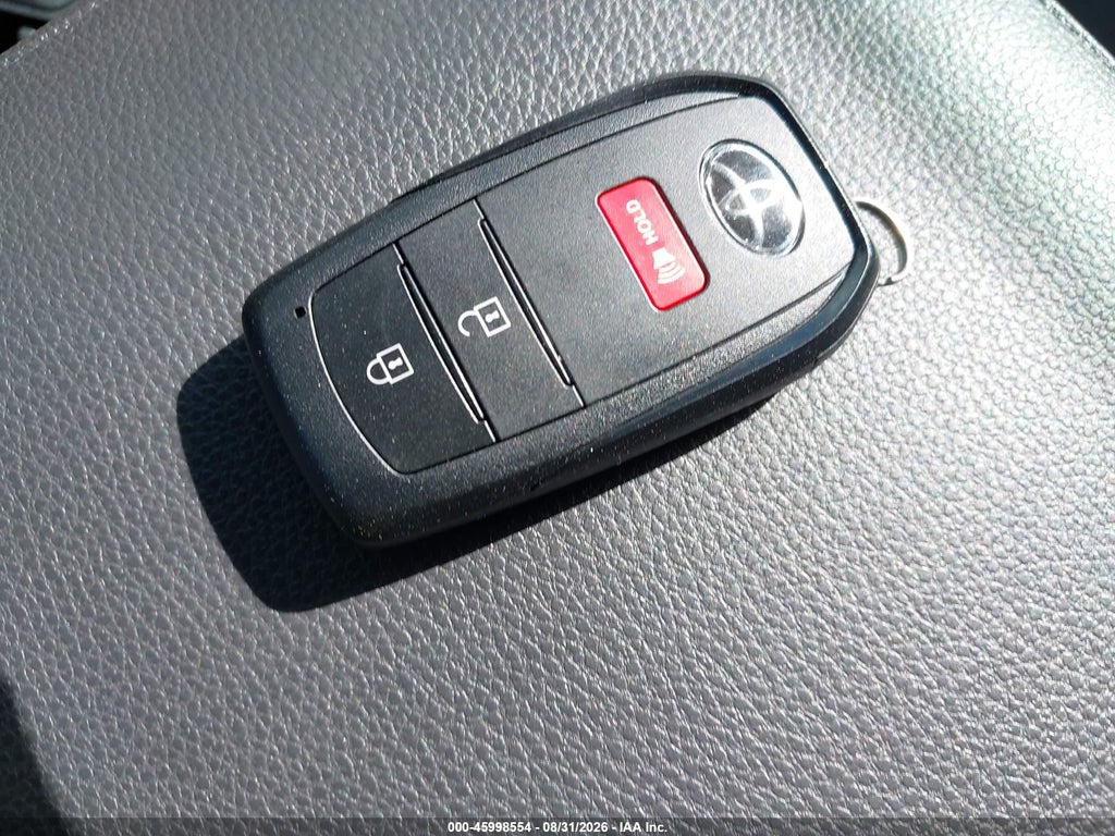 2026 Toyota 4RUNNER SR5 photo 11