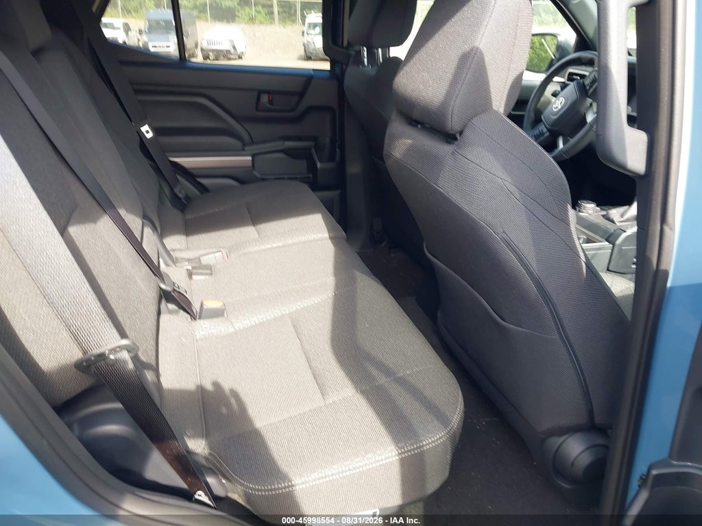 2026 Toyota 4RUNNER SR5 photo 8