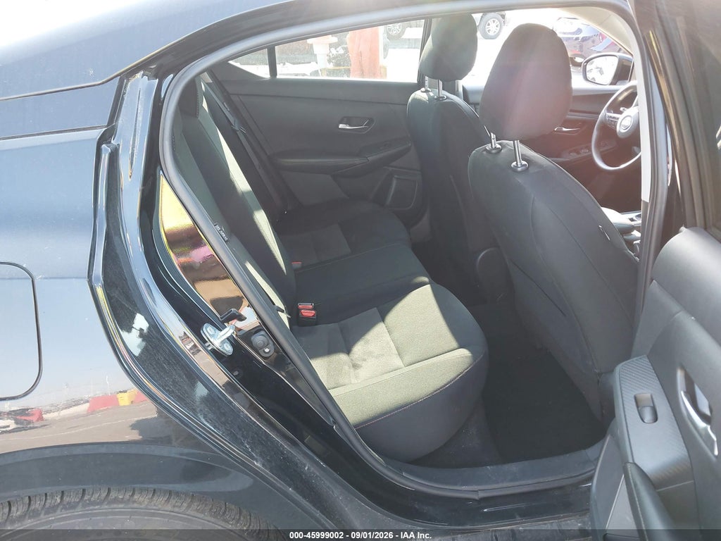 2023 Nissan Sentra SV Xtronic CVT photo 8
