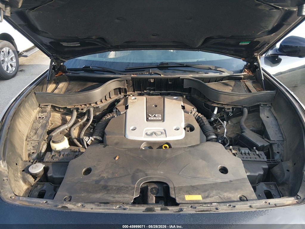2015 Infiniti QX70 photo 10